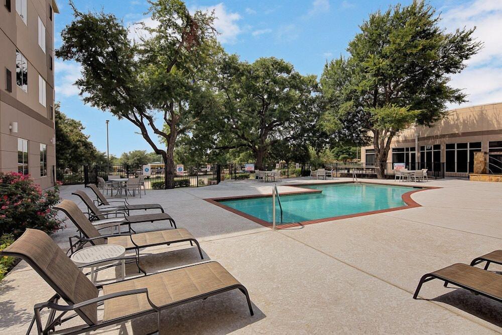 Hilton Garden Inn Dfw Airport South Ървинг Екстериор снимка