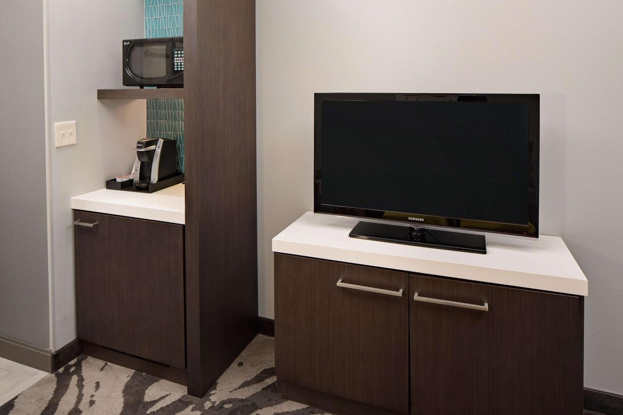 Hilton Garden Inn Dfw Airport South Ървинг Екстериор снимка